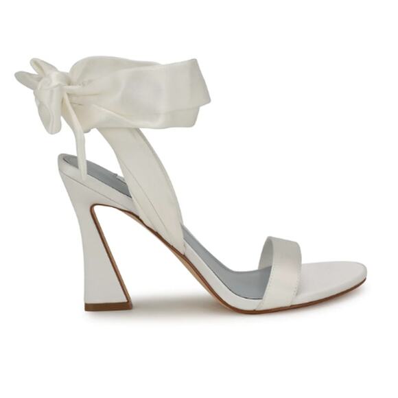 Nine West Women's Kelsie Ankle Wrap Sculpted Heel Sandals Size 6 - Picture 2 of 9